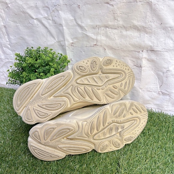 ADIDAS OZWEEGO SHOES men size 8.5 Bliss/ Bliss / Bliss/gently used - Picture 16 of 16